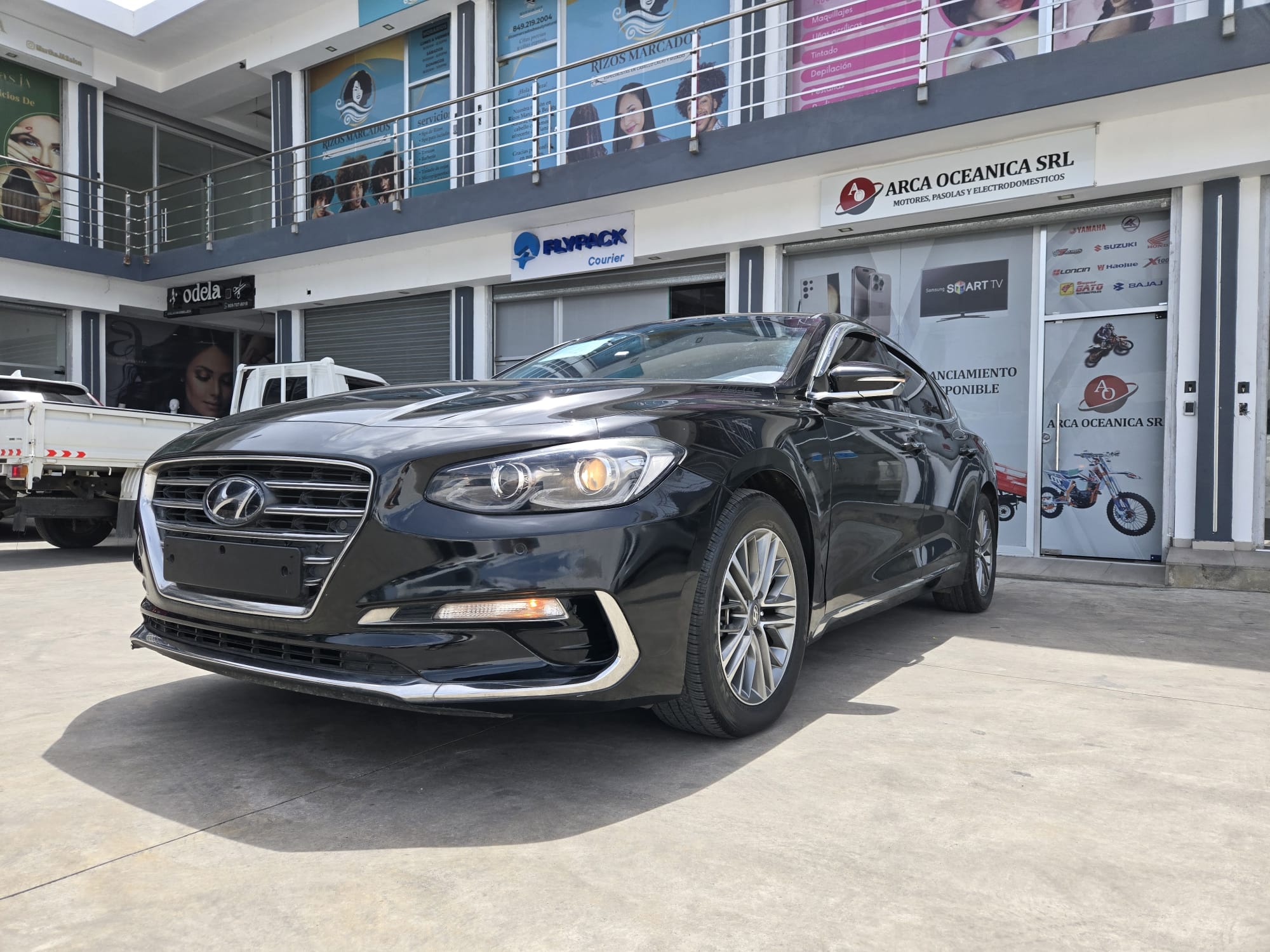 carros - HYUNDAI GRANDEUR 2018 NEGRO 1