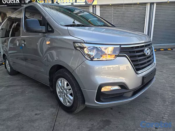 otros vehiculos - HYUNDAI GRAND STAREX 2021 GRIS 3