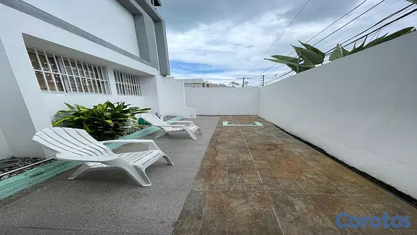 casas - Vendo Casa en la Av. Independencia 8