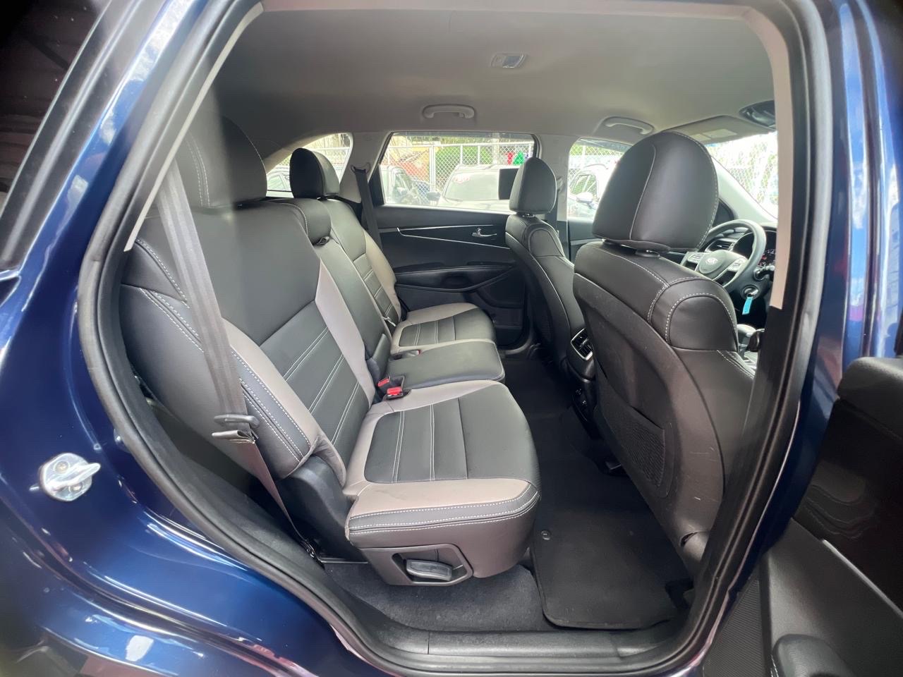 jeepetas y camionetas - KIA SORENTO LX 2019 RECIÉN IMPORTADA 3 FILAS DE ASIENTO! LETHER CLEAN CARFAX NEW 6