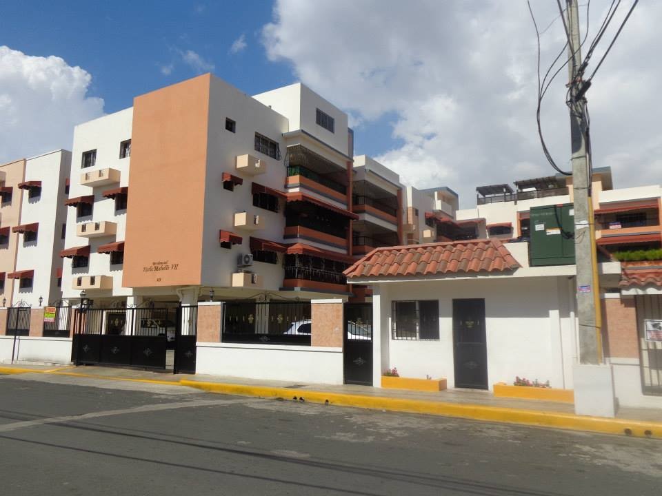 apartamentos - Apartamento  Sector Sol Naciente.  Próximo a la Av.  De San Isidro