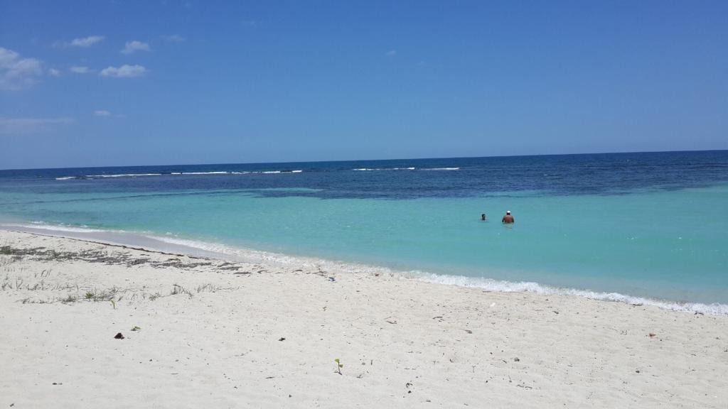 solares y terrenos - Venta, Terreno frente a la Playa de Juan Dolio 2