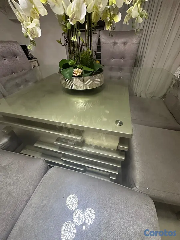 muebles y colchones - Vendo juego de comedor, ocho sillas tope en crista 6