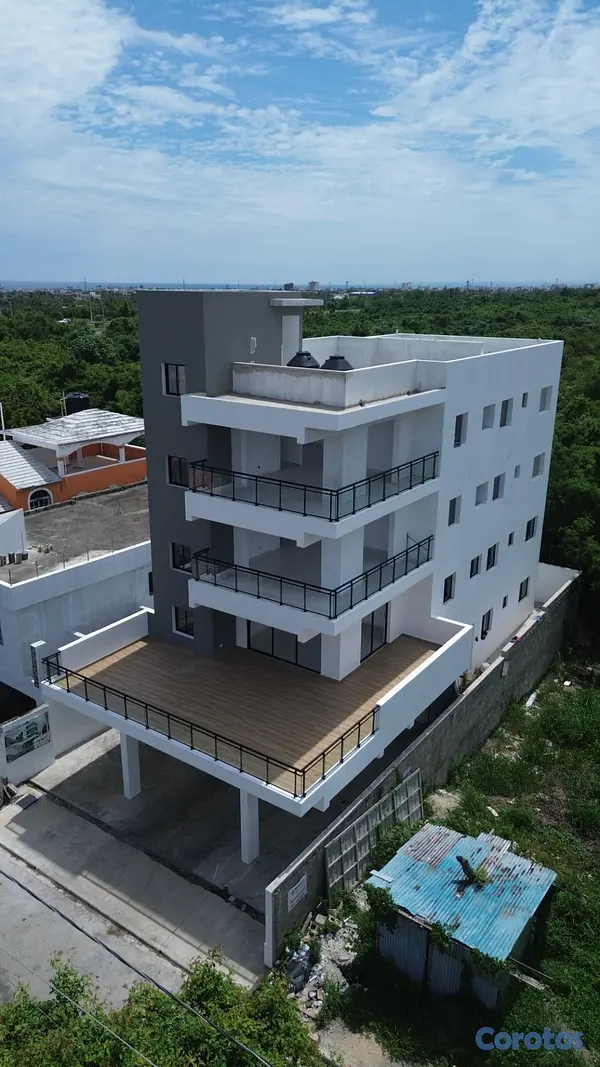 apartamentos - Vendo Apartamento Con Terraza A Pasos De La Av. Ec 3