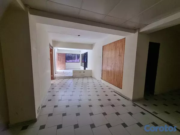 oficinas y locales comerciales - Local de 130 Mts en Arroyo Hondo Viejo  3