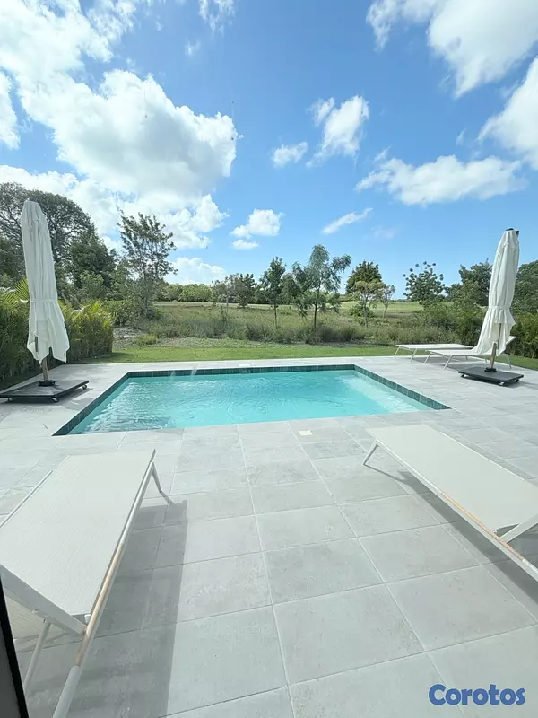 casas vacacionales y villas - venta de Villa de lujo con piscina y playa cerca en playa nueva Romana amueblada 10