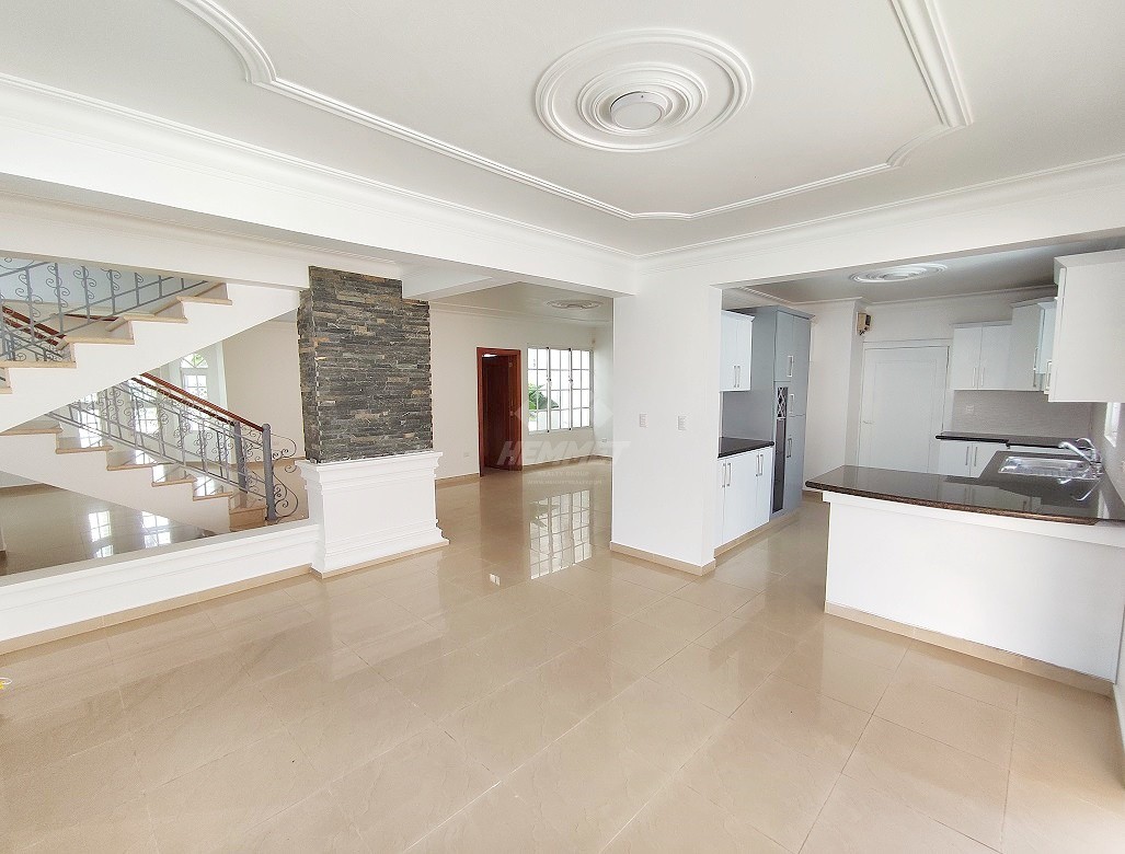 casas - CASA CON PISCINA PROYECTO CERRADO LLANOS GURABO SANTIAGO  7