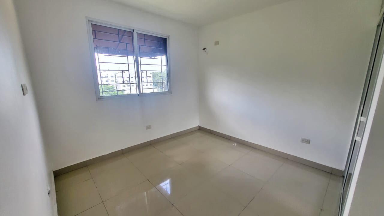apartamentos - Apartamento en Villas Naco 4to Piso con Terraza 8