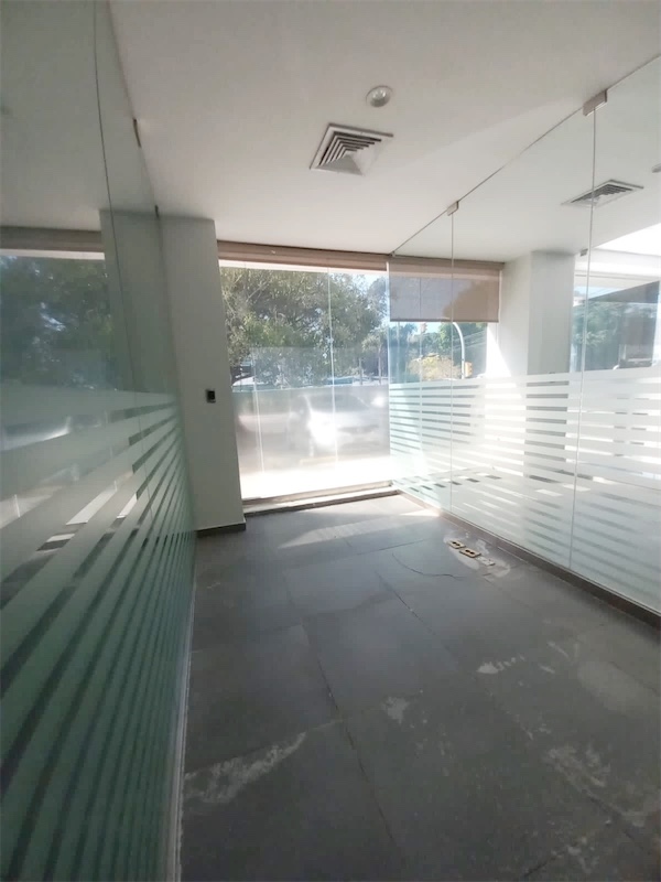 oficinas y locales comerciales - Local céntrico y comercial gazcue 2