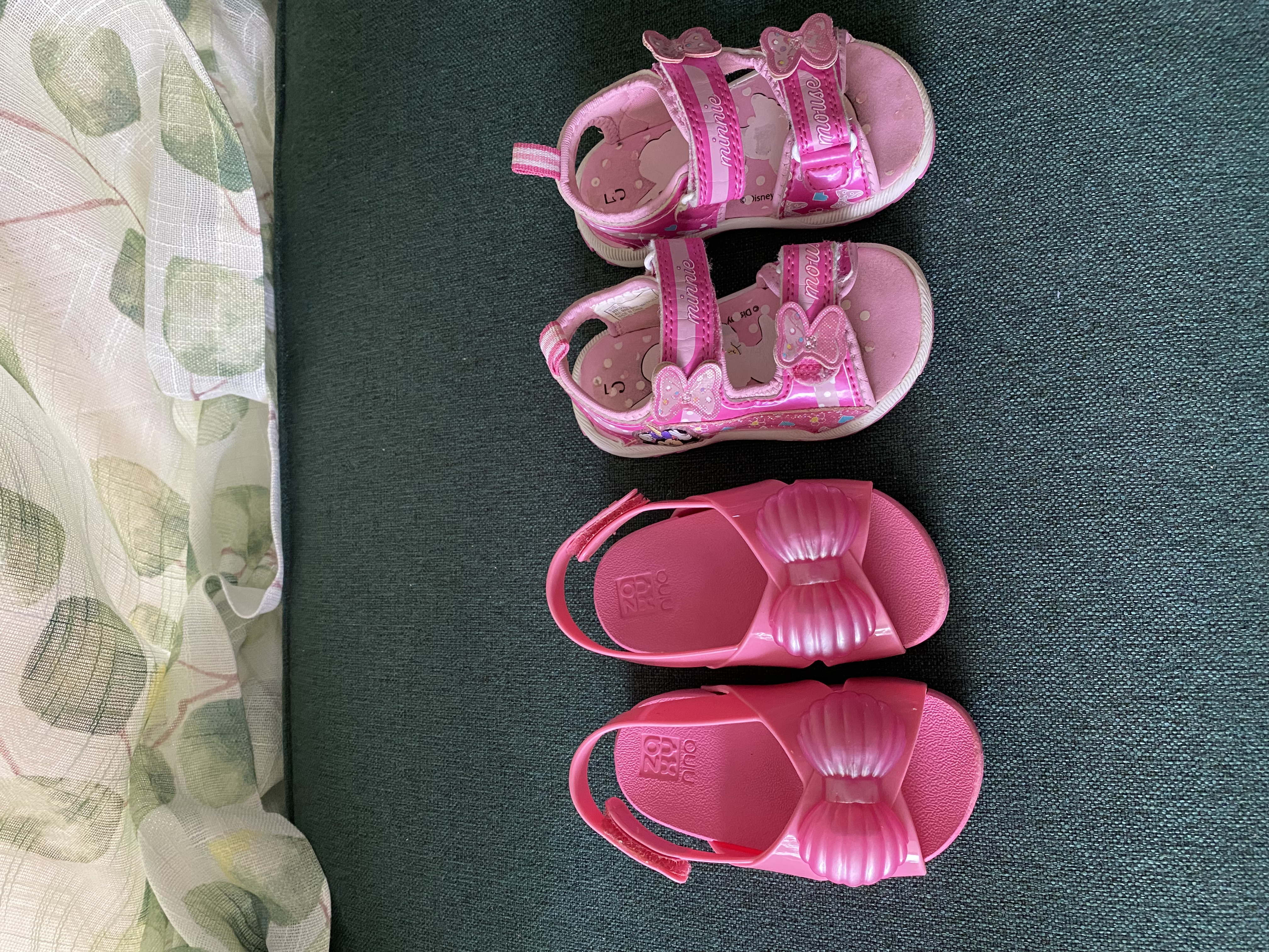 ropa y zapatos - Sandalias rosa para niñas