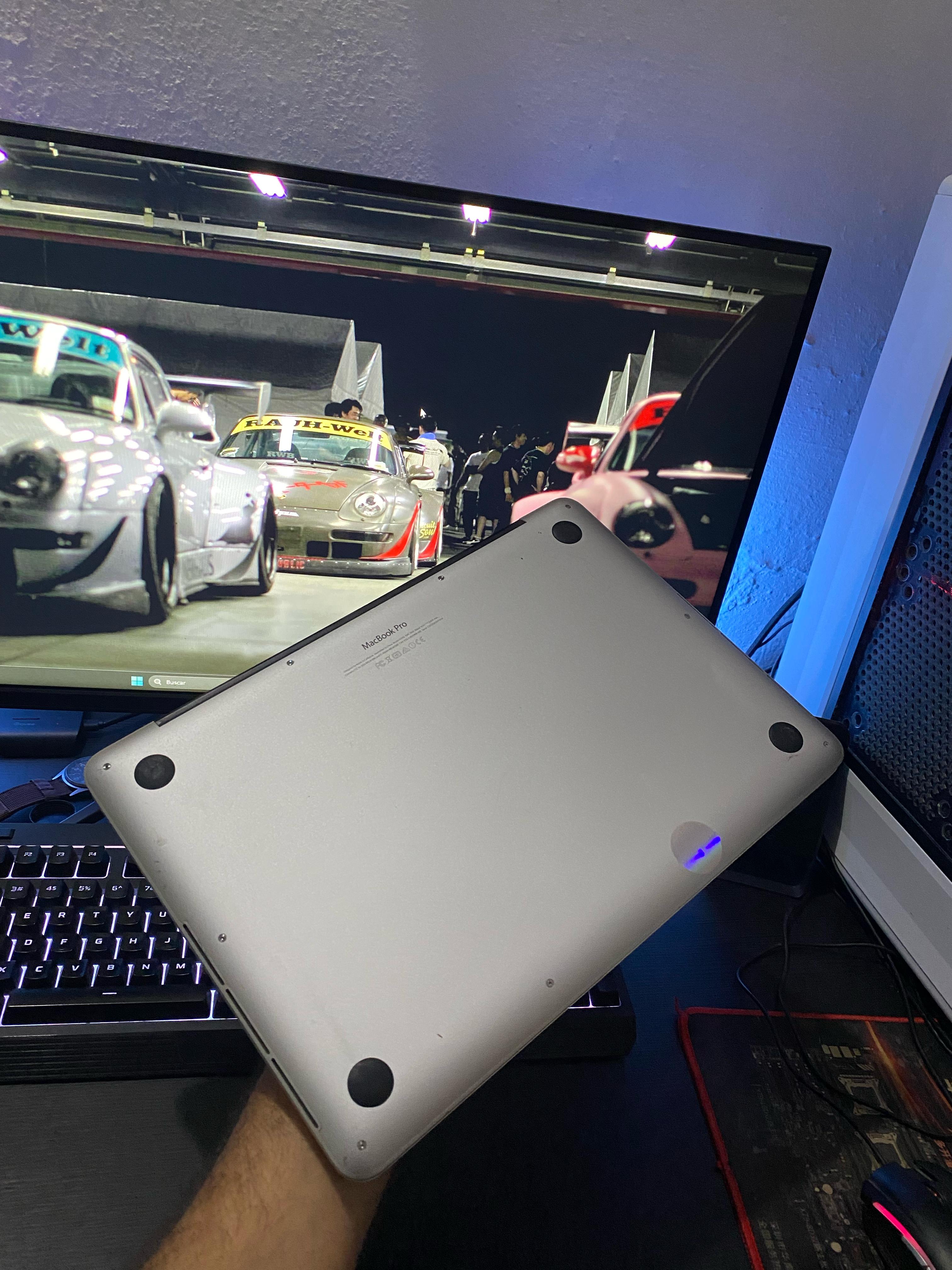 computadoras y laptops - MacBook Pro 2015 16RAM 500SSD bateria nitida 3