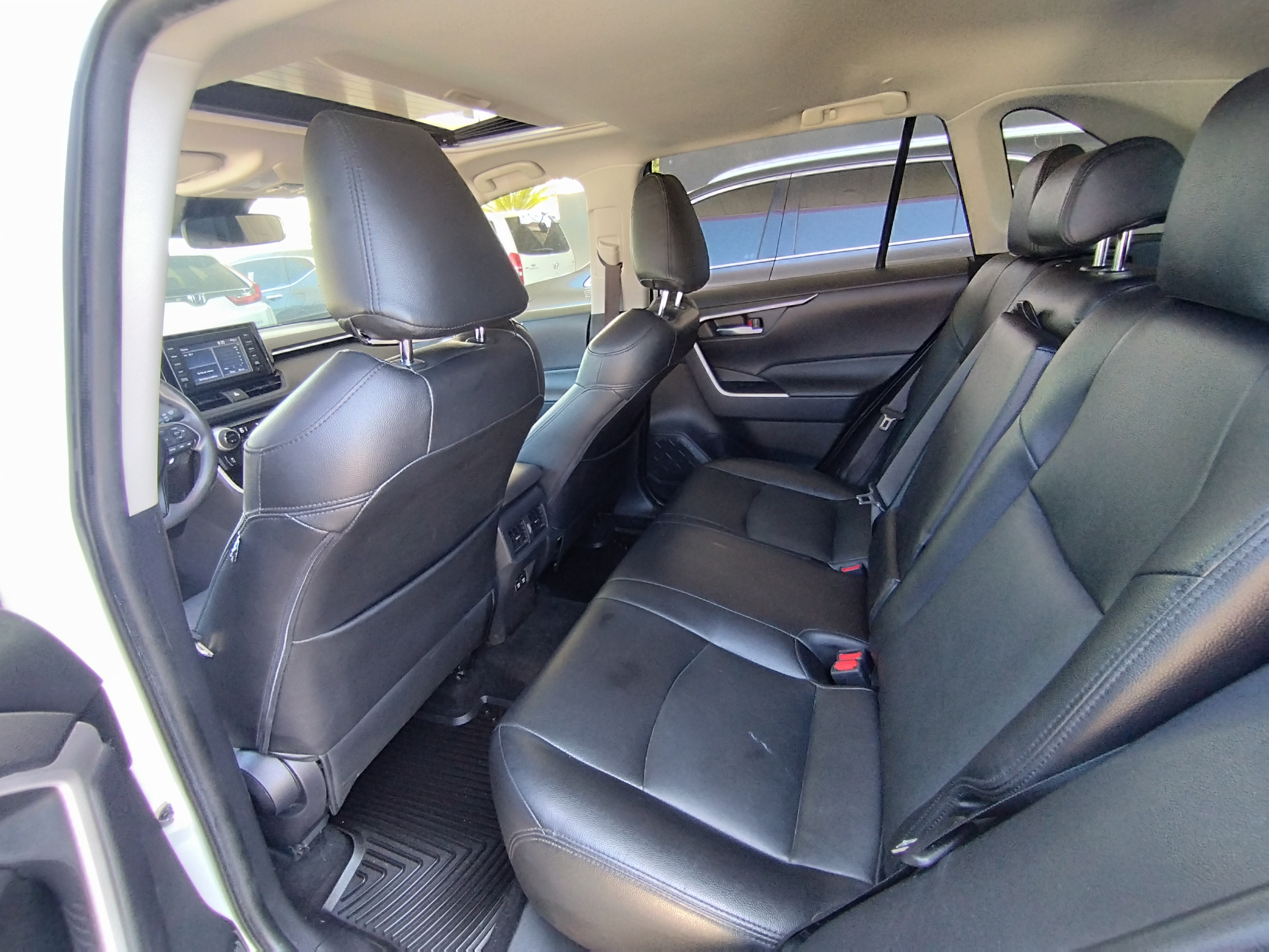 jeepetas y camionetas - 2019 Toyota Rav4 XLE 4x4  3