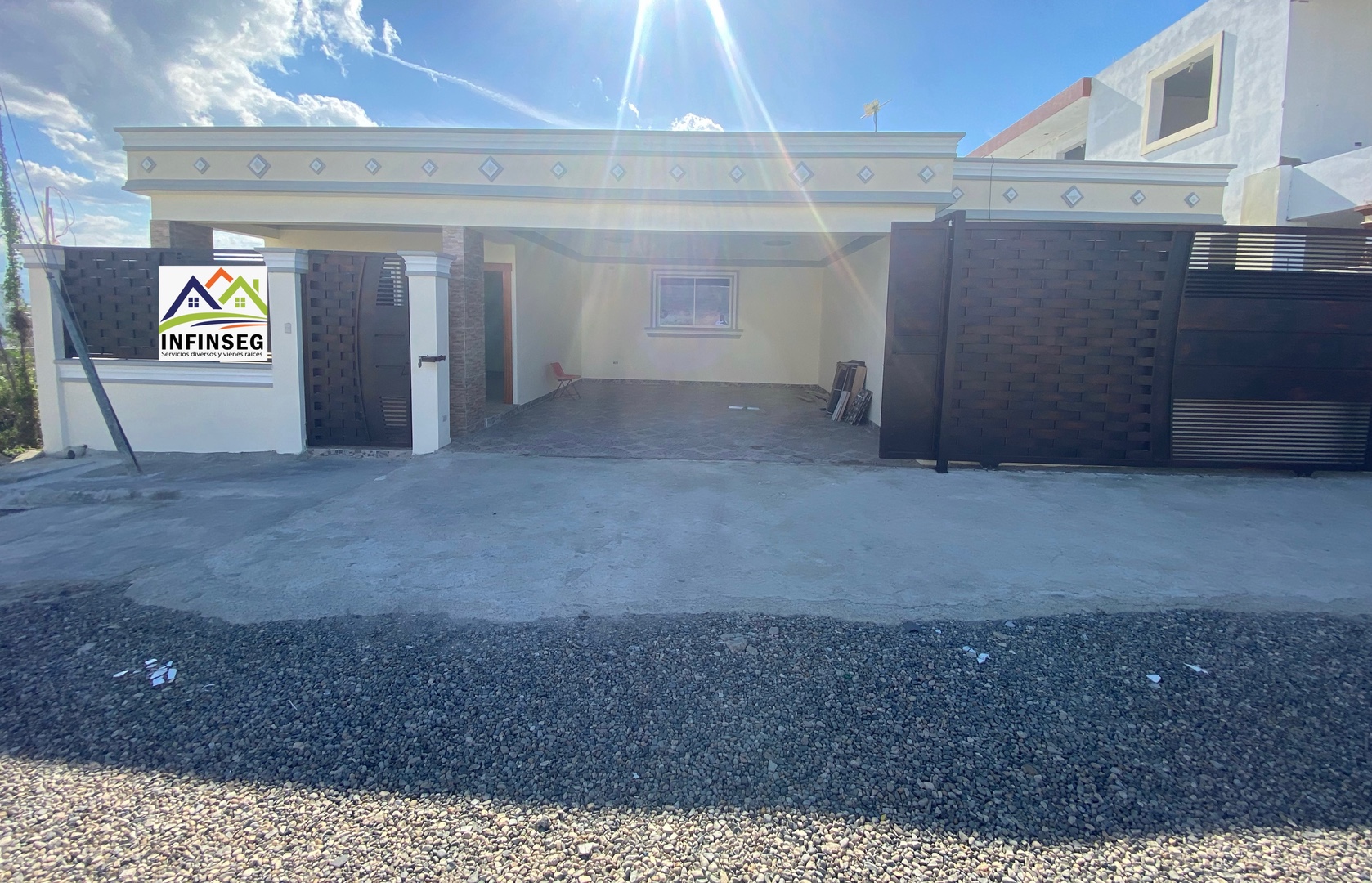 casas - CASA EN VENTA EN SANTIAGO DE LOS CABALLEROS POR LOS PRADO