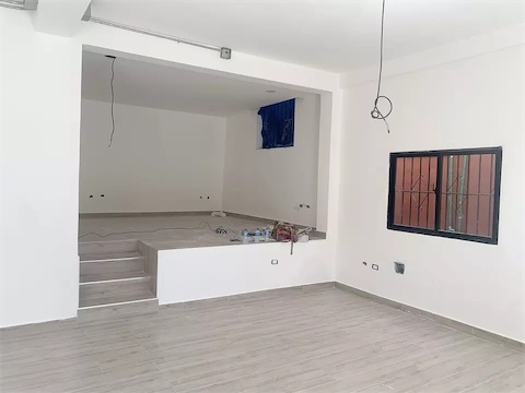 oficinas y locales comerciales - Local en bella vista primer nivel 3