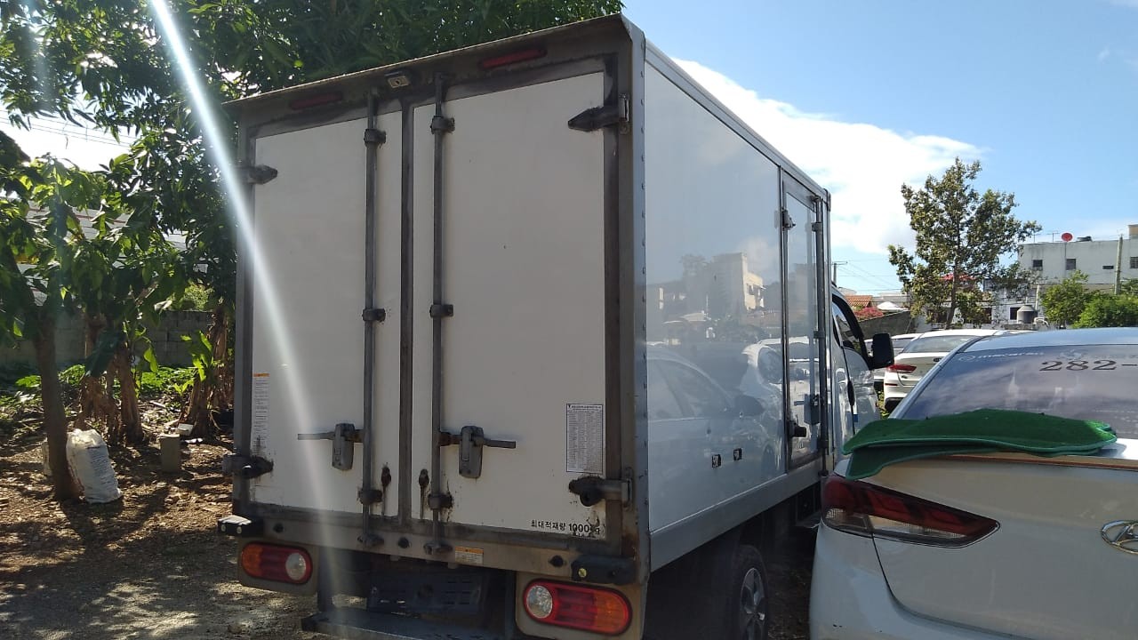 camiones y vehiculos pesados - HYUNDAI PORTER FRIGER 2018 BLANCO  6
