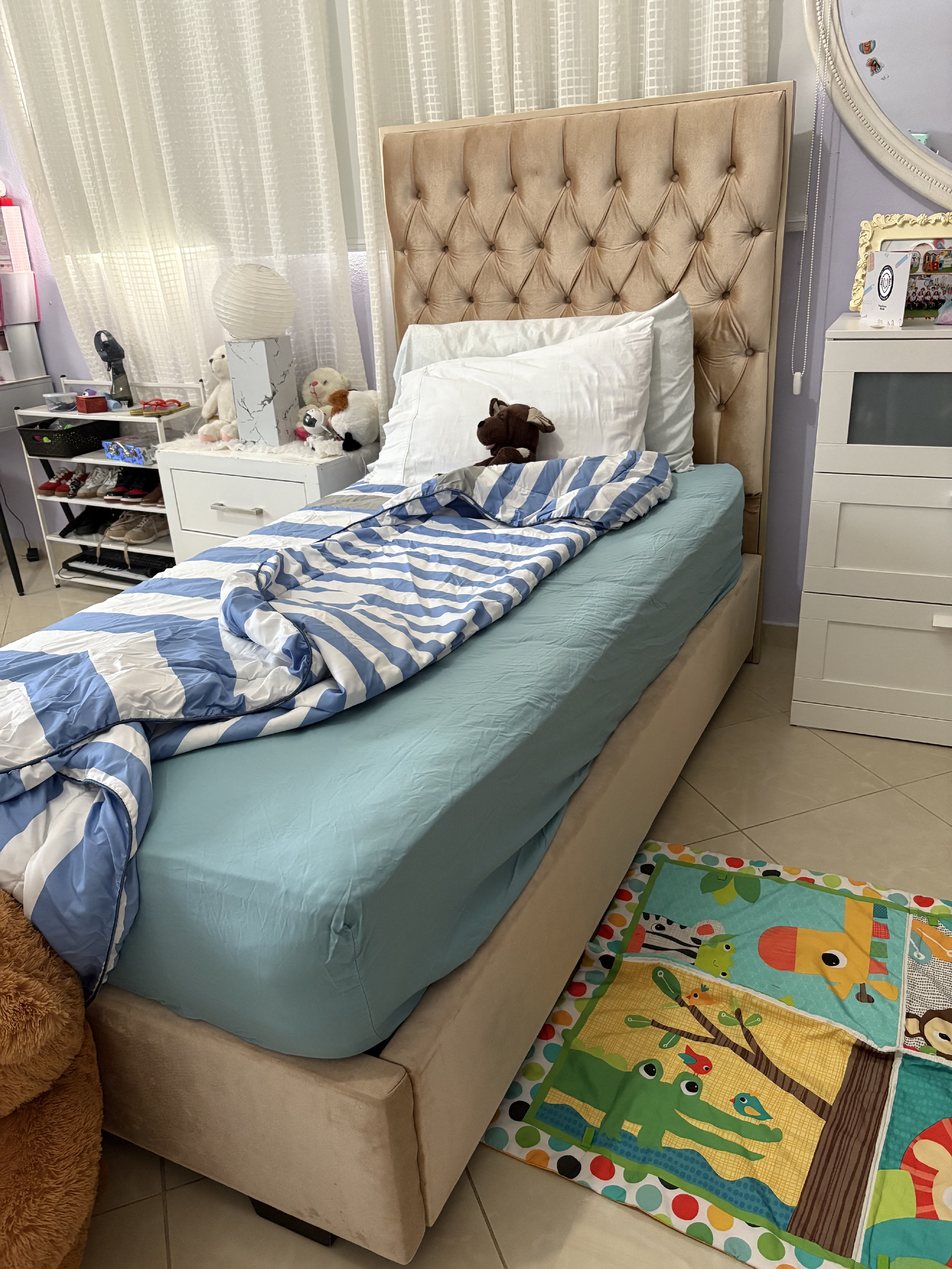 muebles y colchones - cama twin en venta, perfecta condiciones. color azul  2