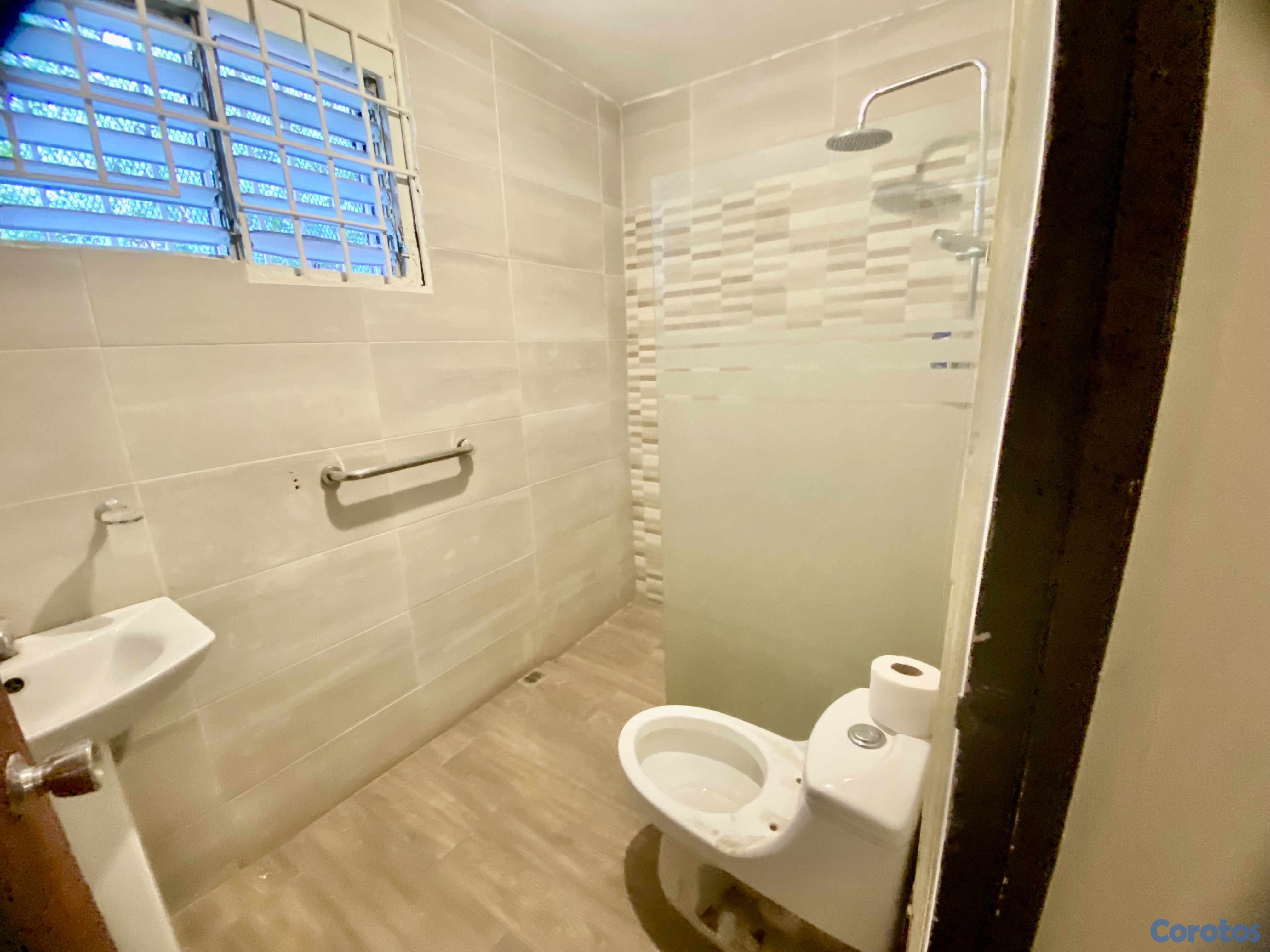 oficinas y locales comerciales - se alquila casa  5