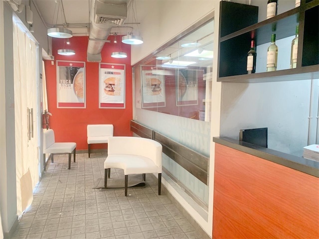 oficinas y locales comerciales - Local en primer nivel   5