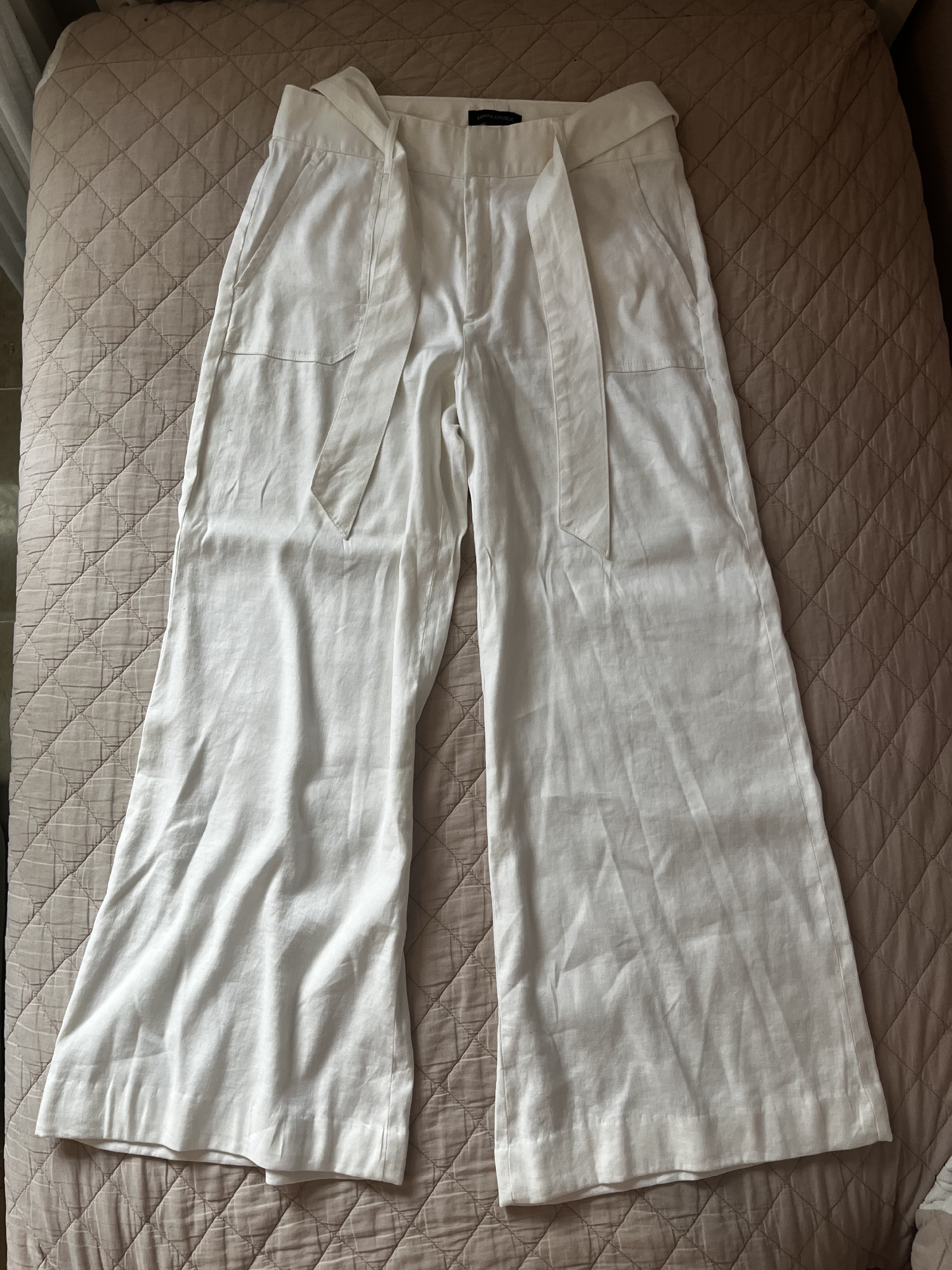 ropa para mujer - ¡OPORTUNIDAD! pantalón talle alto y cinturón. LINO Y ALGODÓN de Banana Repúblic