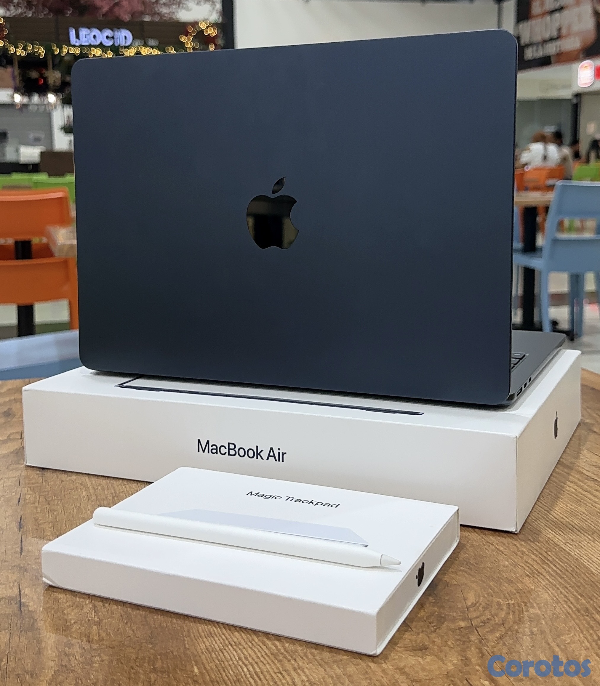 computadoras y laptops - MacBook con accesorios Air M2 2