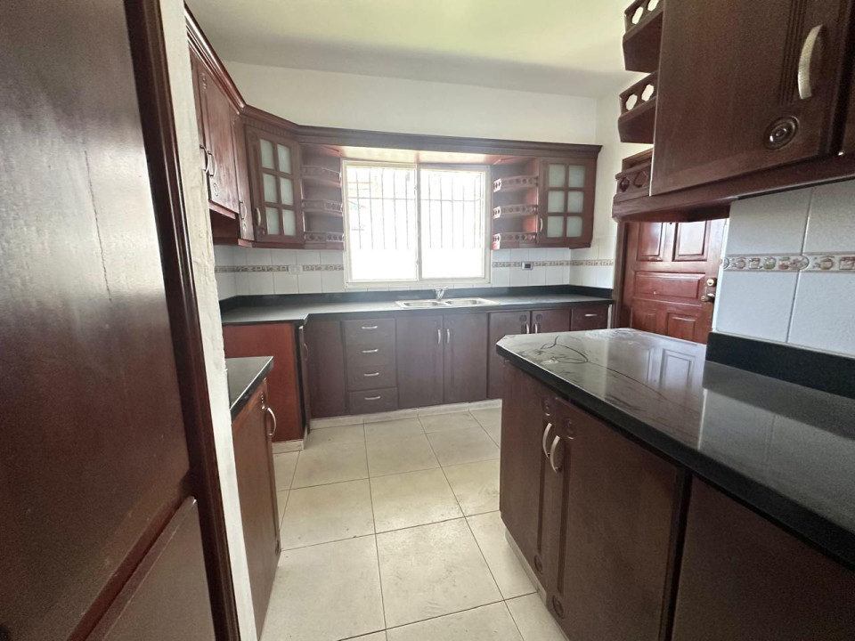 apartamentos - Apartamento en alquiler en Los Cacicazgo 4
