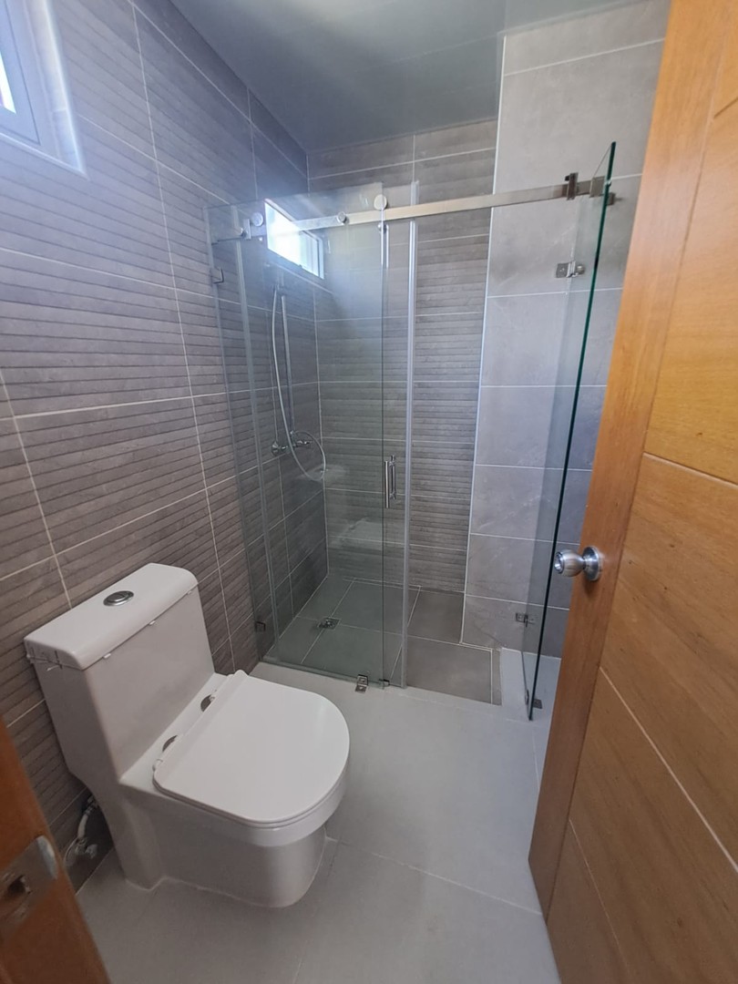 apartamentos - Apartamento Nuevo 1 habitacion    3er piso Evaristo  Morales 
 2