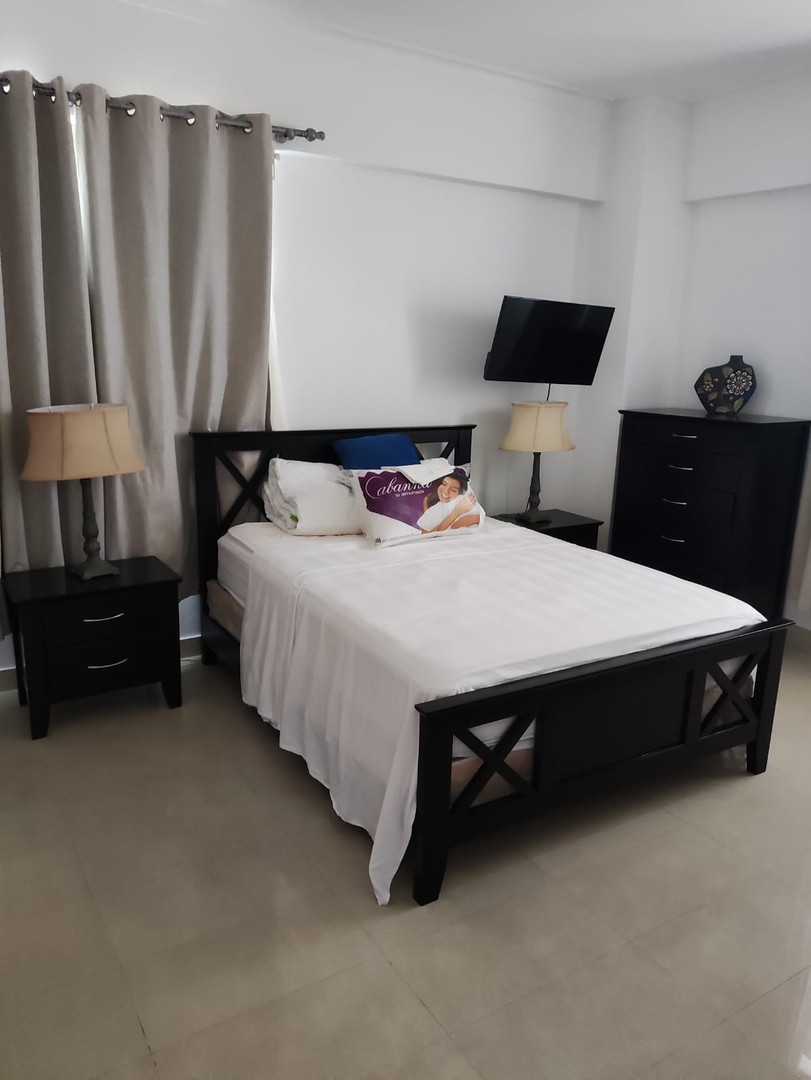 apartamentos - ALQUILO HERMOSO APARTAMENTO EN EXELENTE UBICACIÓN EN NACO 6