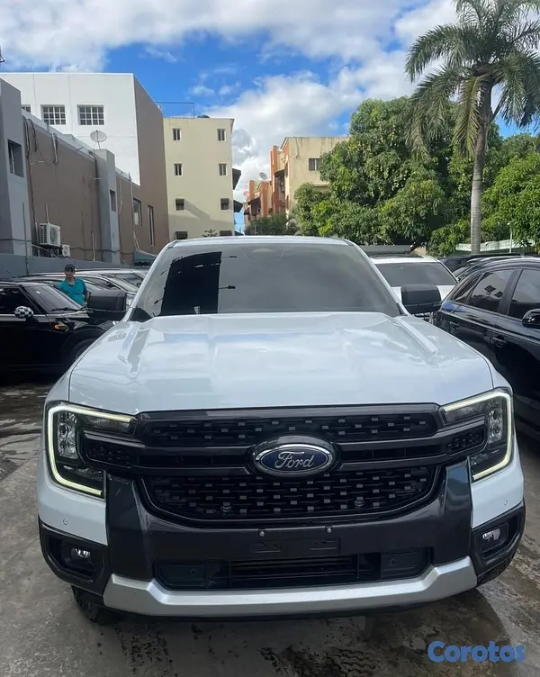 jeepetas y camionetas - FORD RANGER XLT 2024 3