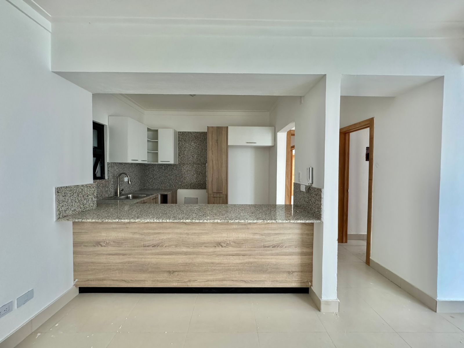 apartamentos - Apartamento Nuevo en Venta LOS PRADOS USD 160,000. 1