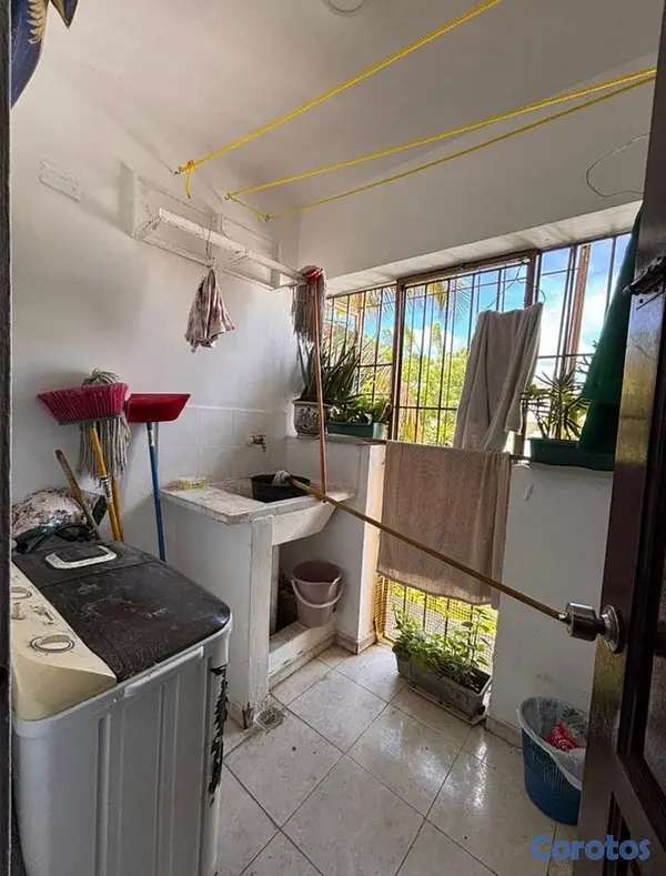 apartamentos - Venta de Amplio Apartamento vacío en – Los Restauradores 135 m² 
 8