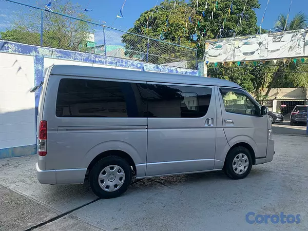 otros vehiculos - TOYOTA HIACE SUPER GL 2020 3