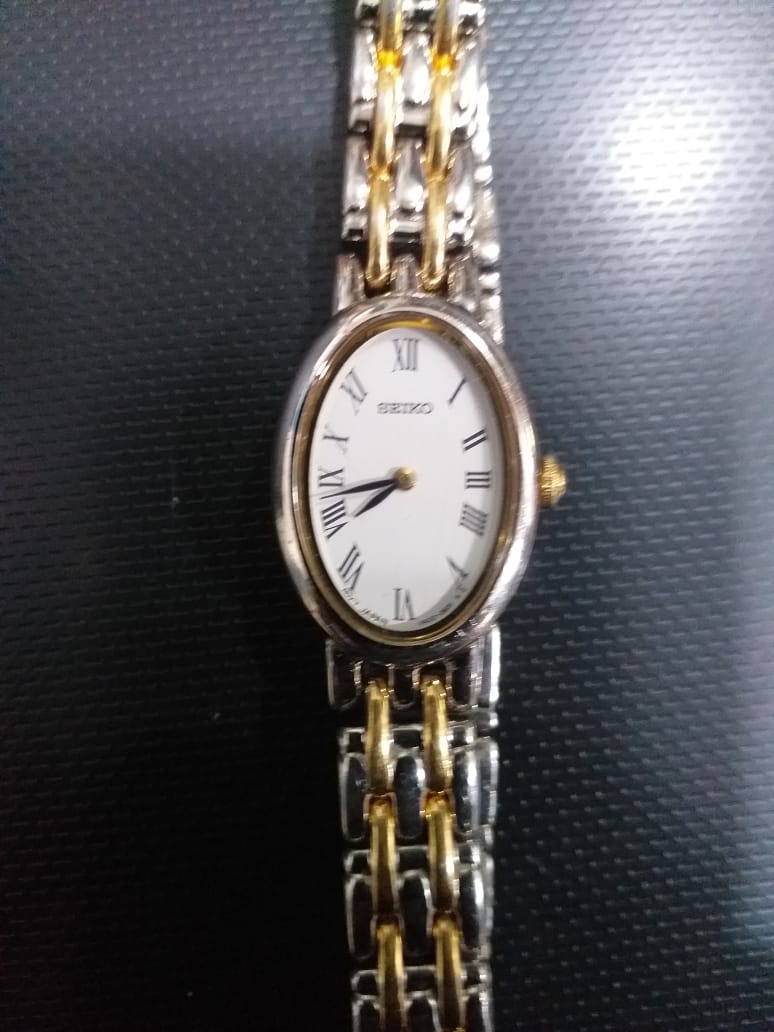 joyas, relojes y accesorios - SEIKO V400-1026 RD$4,000.00 DE MUJER MUY ELEGANTE NEGOCIABLE