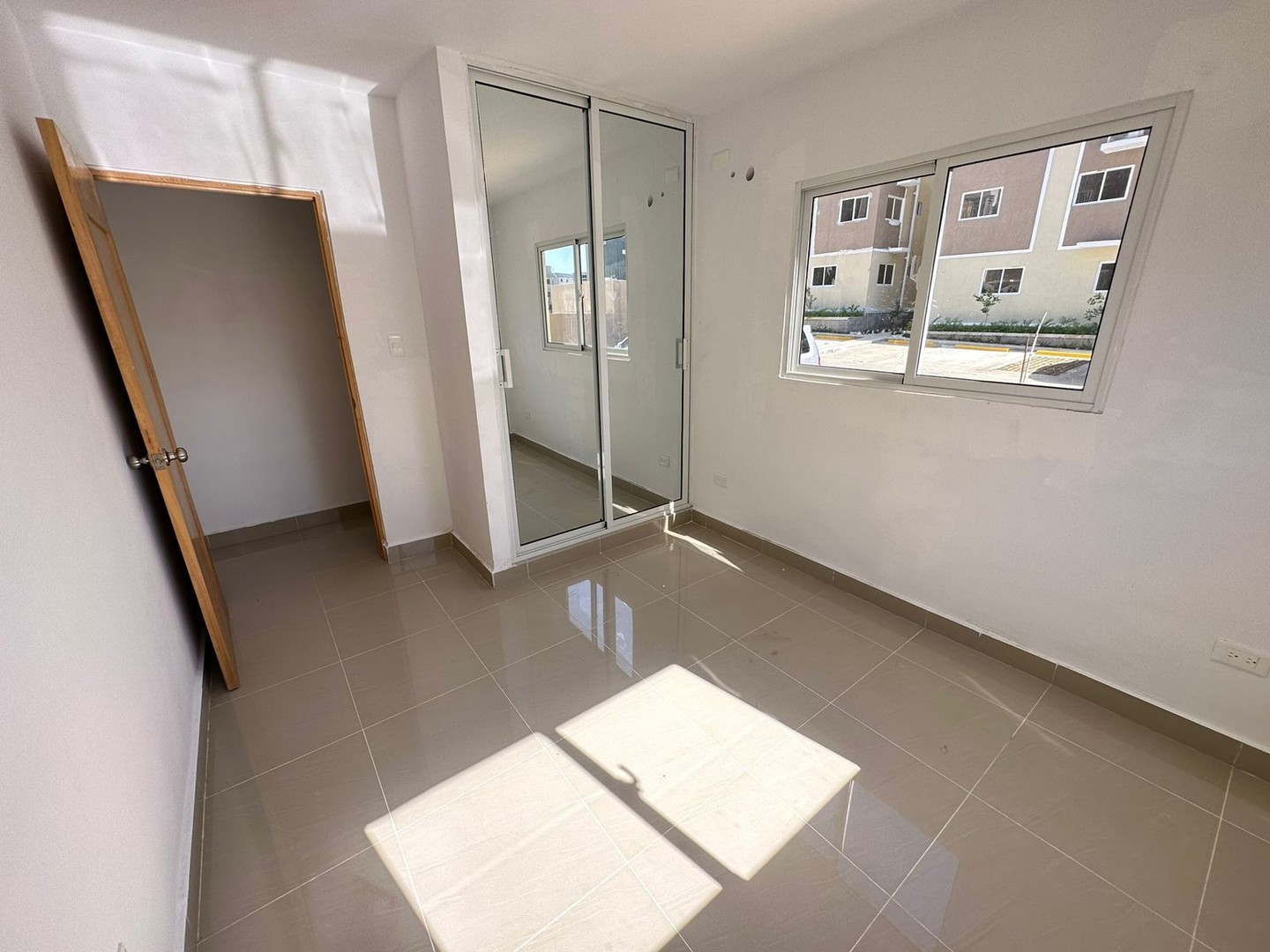 apartamentos - Apartamento en la Jacobo Majluta de 3 habitaciones  7
