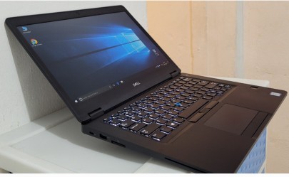computadoras y laptops - Dell Touch 14 Pulg Core i7 7ma Gen Ram 8gb ddr4 Disco SSD 512GB Wifi 2