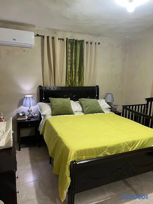 casas - VENDO CASA 2 NIV.,  3 APTOS + SOLAR ATRAS, 423 Mts 4