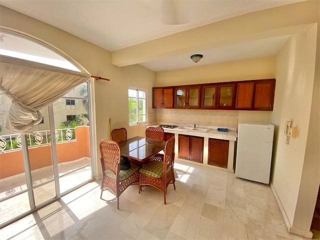 apartamentos - Venta de apartamento de 1 habitación en 3ra línea de playa Juan Dolio 6