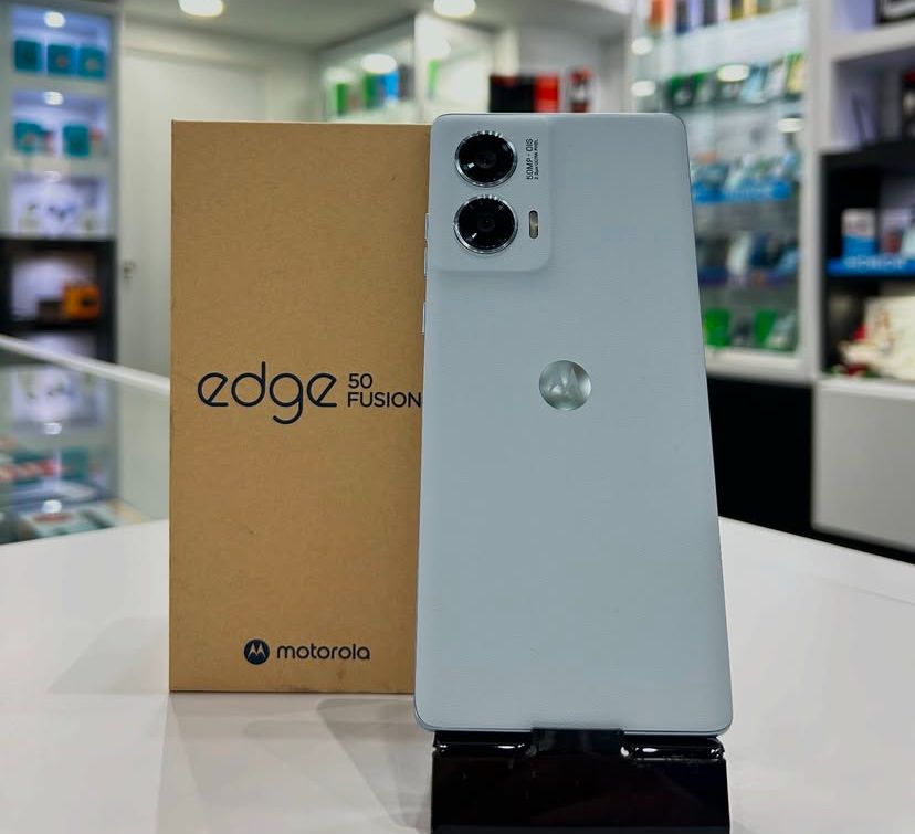 celulares y tabletas - MOTOROLA EDGE 50 FUSION 5G 256GB/16 RAM