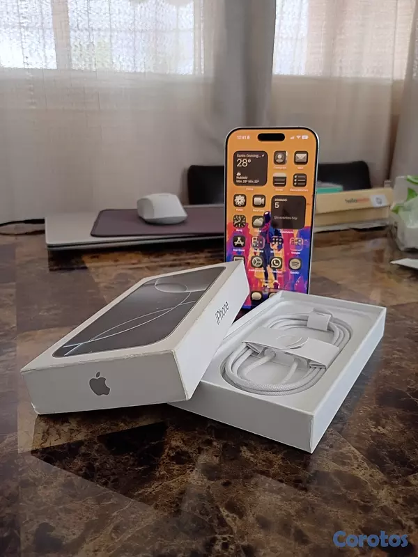 celulares y tabletas - iPhone 16 Pro de 1TB como nuevo! 4
