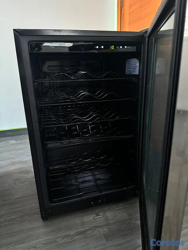 electrodomesticos - Nevera de Vinos Frigidaire Acero Inox - Como Nuevo 2