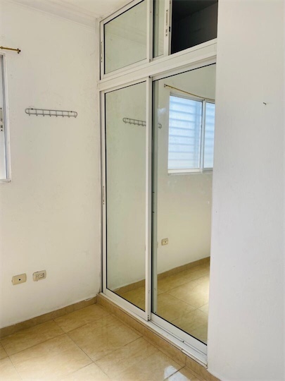habitaciones y viviendas compartidas - Se renta habitación para mujer en padre las casas