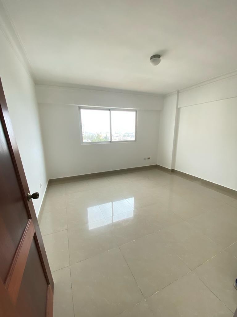 apartamentos - Alquiler Apartamento Sin Amueblar de 3 Habitaciones, Bella Vista, Santo Domingo 6