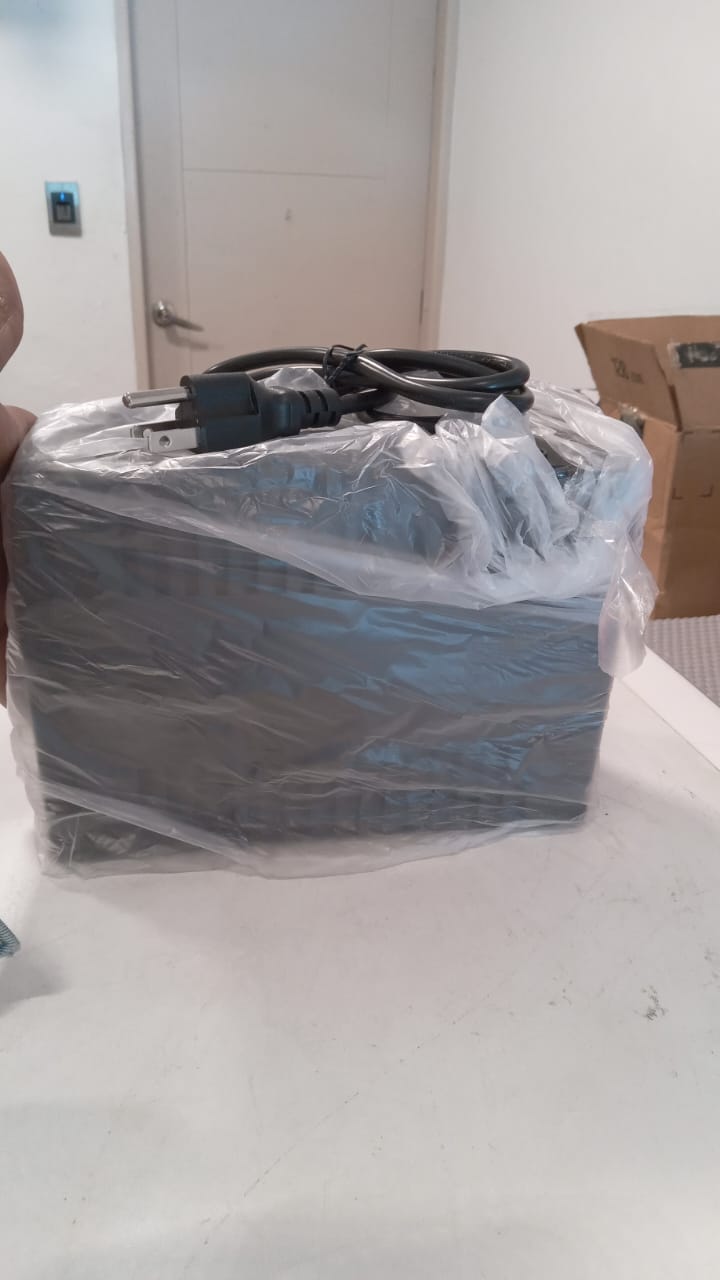 computadoras y laptops - UPS EPCOM 500VA 300W 110V EPU500L 1