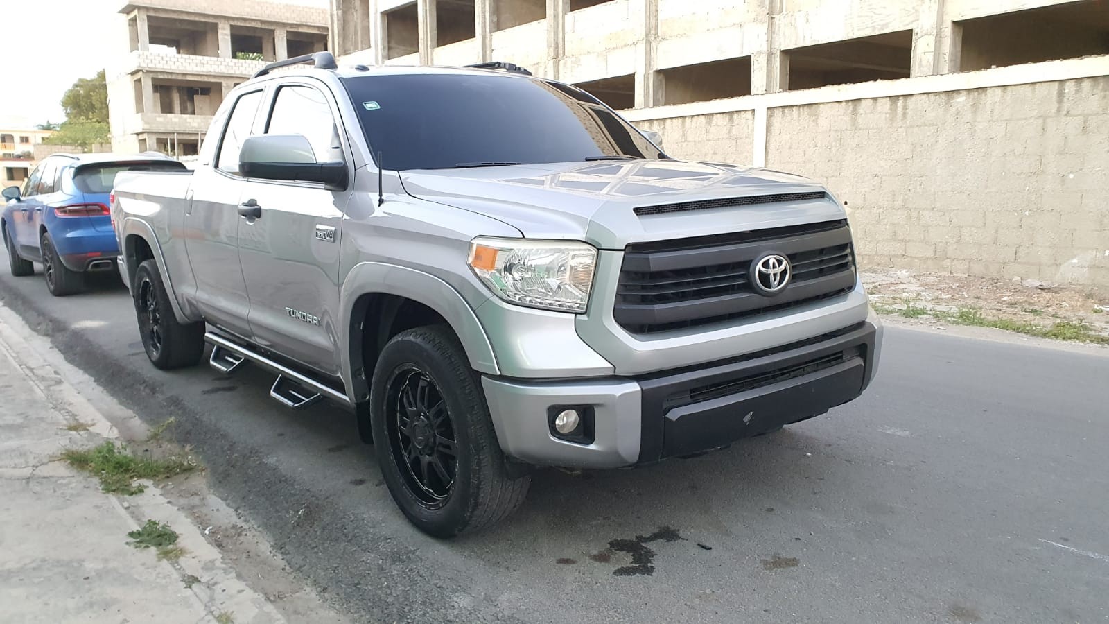 jeepetas y camionetas - Toyota Tundra SR5 2014
