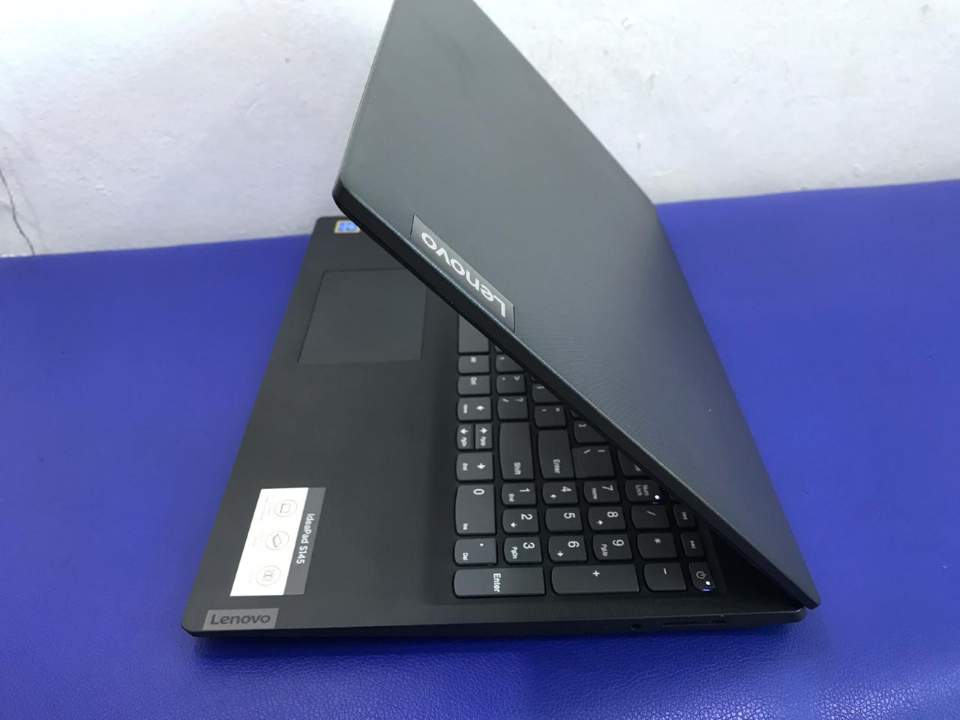 computadoras y laptops - Laptop lenovo ideapad s145 i3 8va gen 