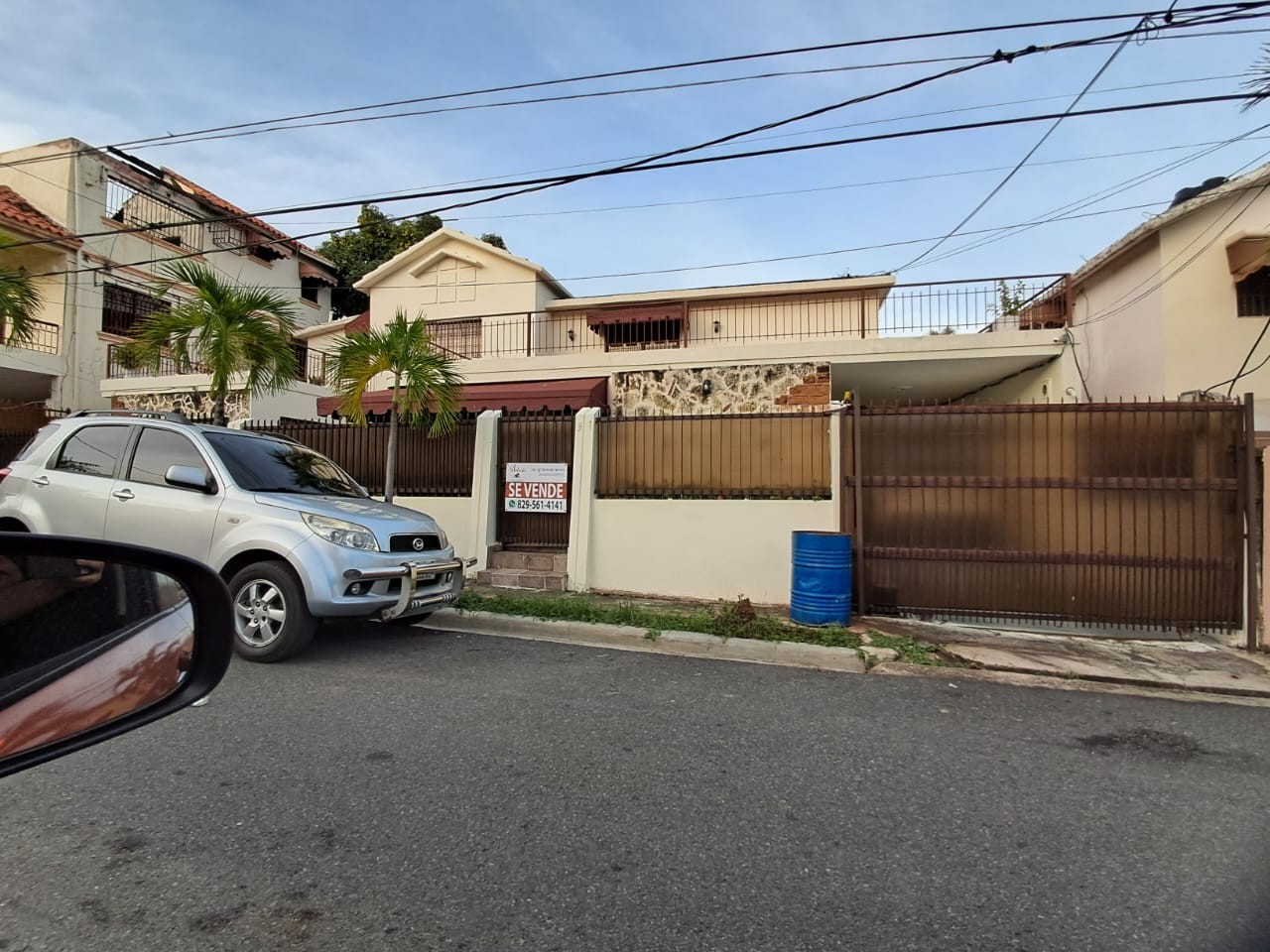 casas - En Venta Casa en Los Jardines del Sur
336.38 mts Solar
321 mts construcción  0
