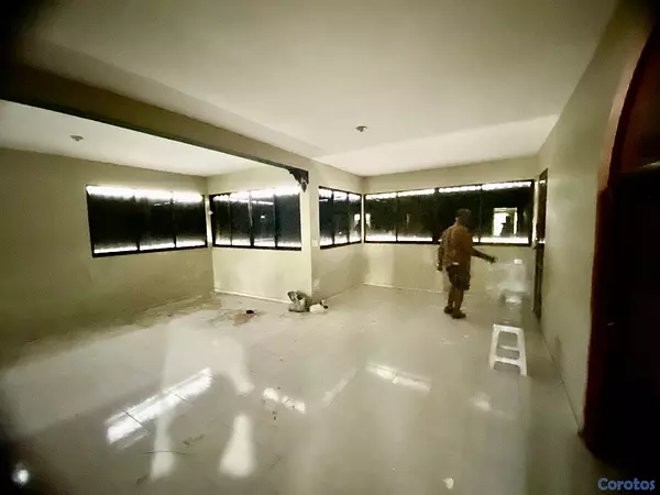 oficinas y locales comerciales - se alquila casa  4