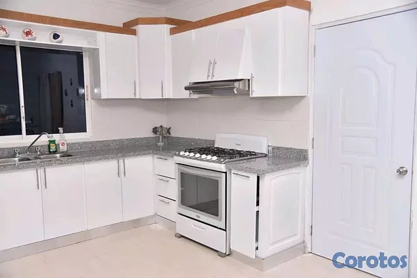 casas vacacionales y villas - Vendo Villa en Juan Dolio  9