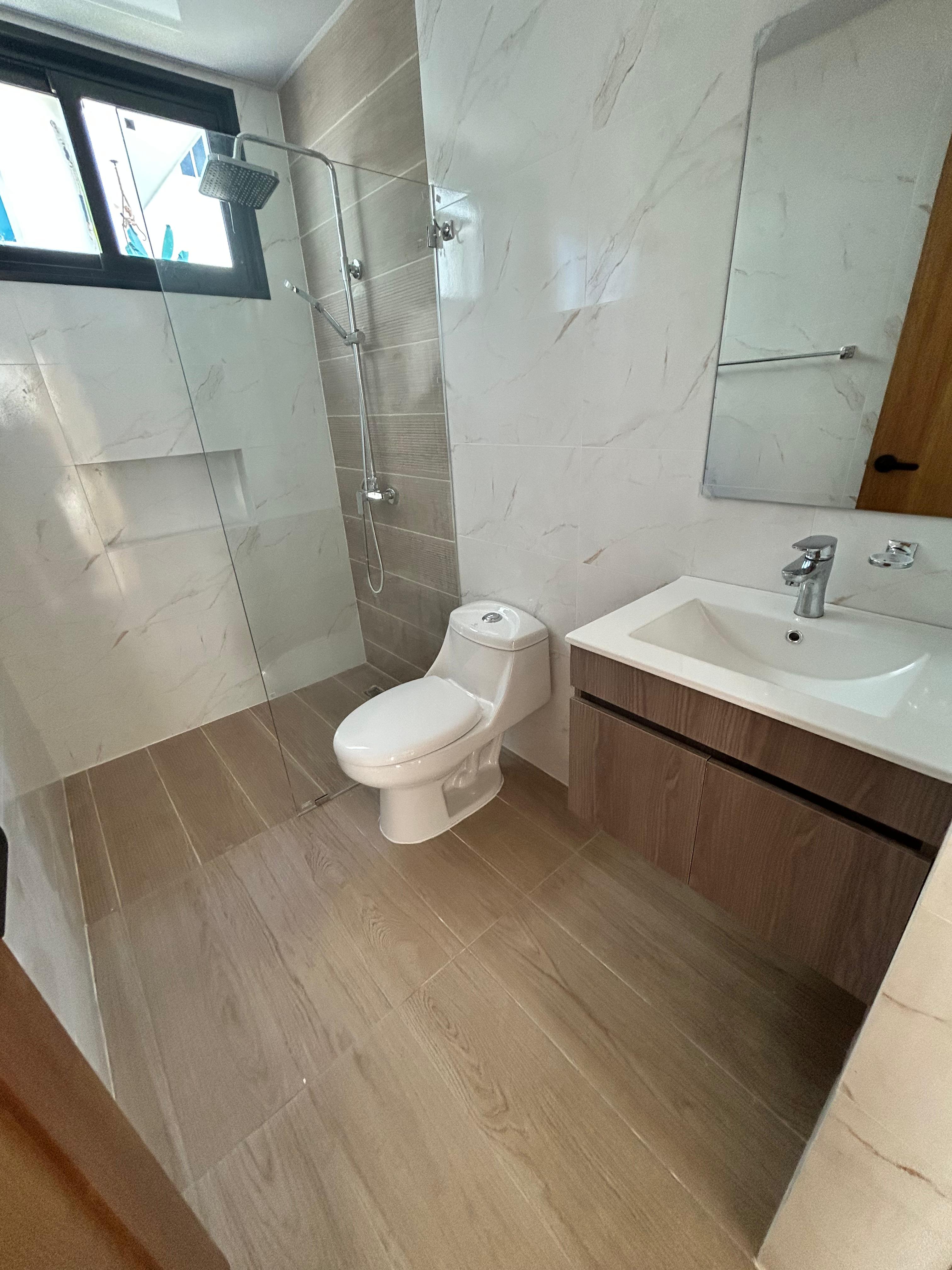 apartamentos - Apartamento 1er Nivel en Residencial Don Simon  3