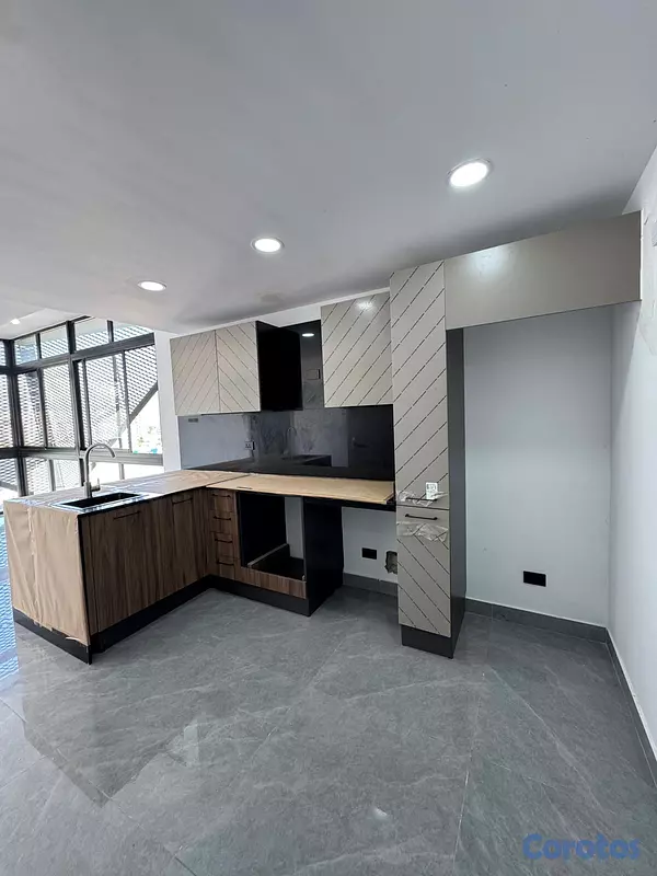 apartamentos - VENDO APARTAMENTO EN PIANTINI NUEVO 9