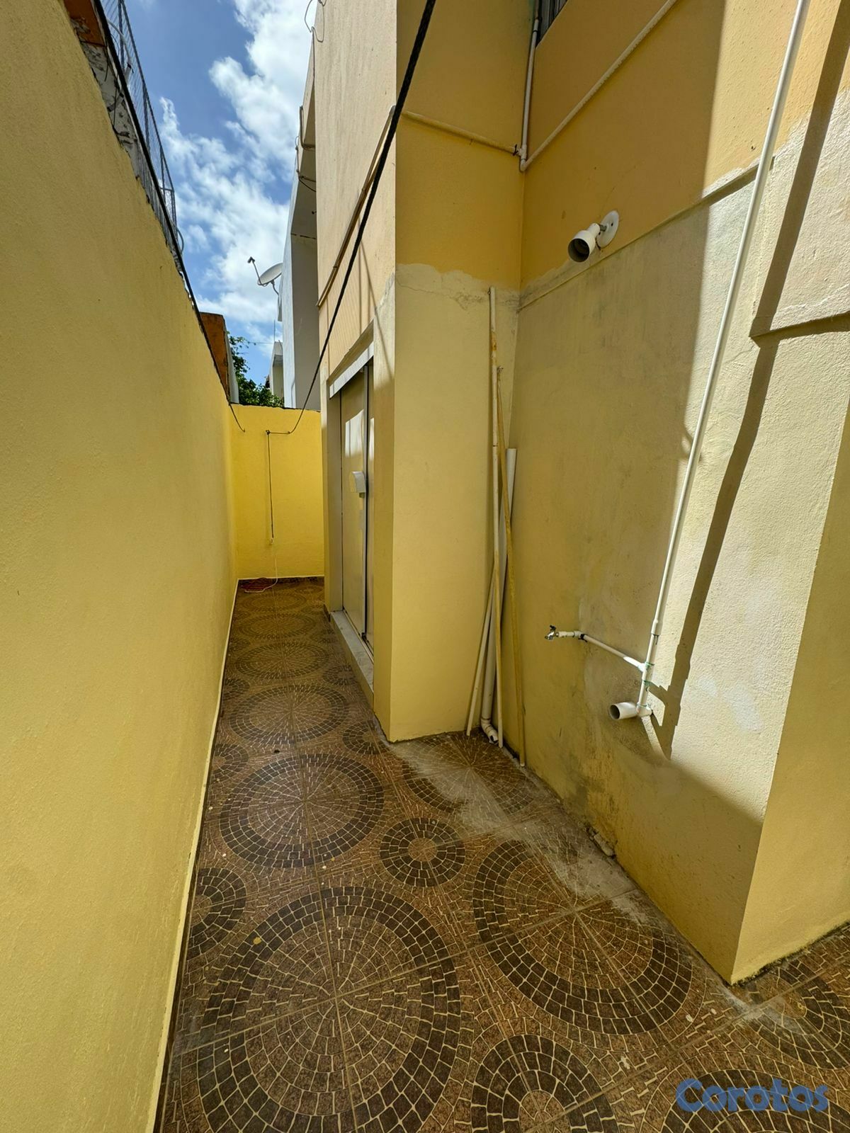 casas - Casa en Venta en Valle del Este (los tres ojos) –  12